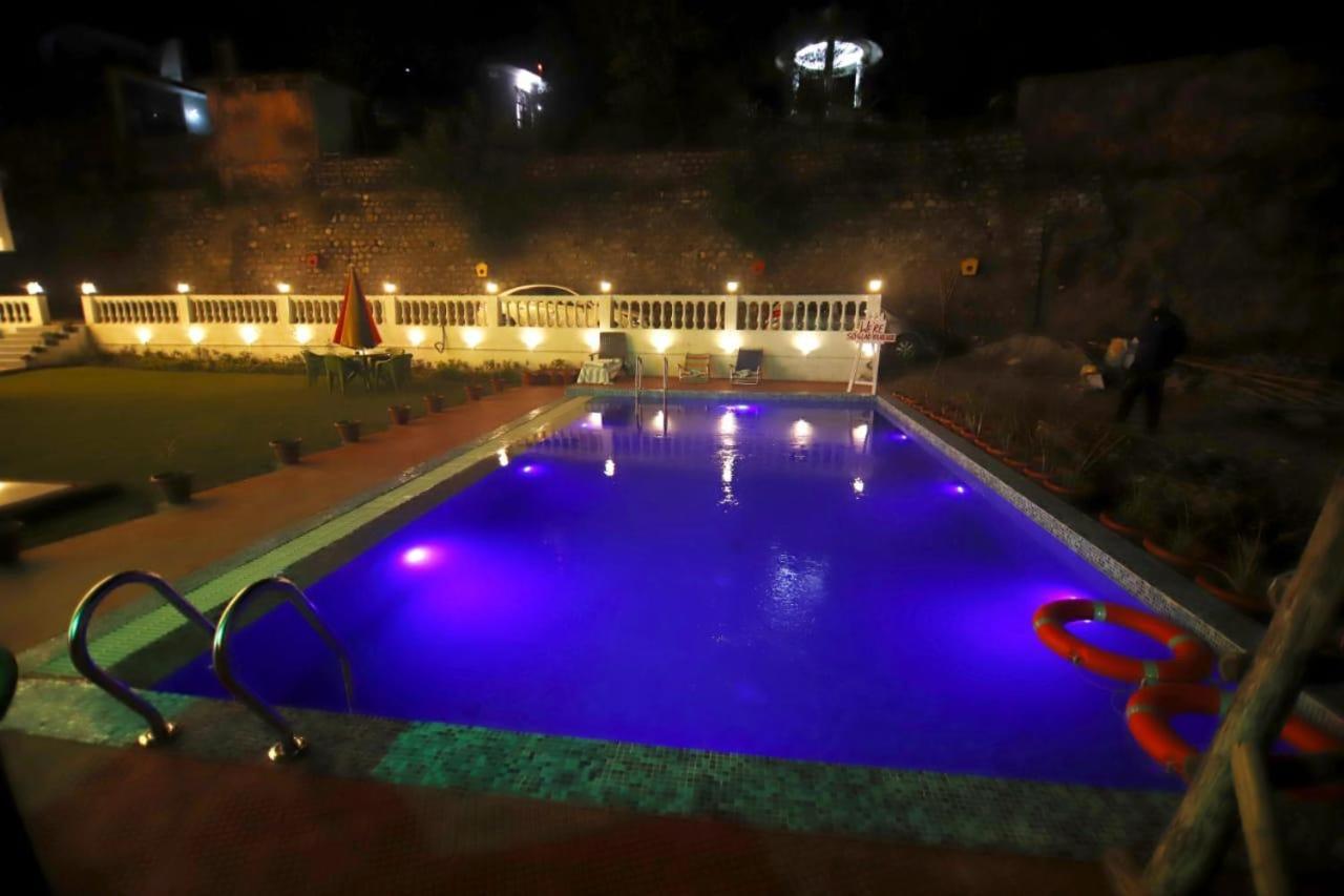 Rishikesh Grand Ξενοδοχείο Εξωτερικό φωτογραφία