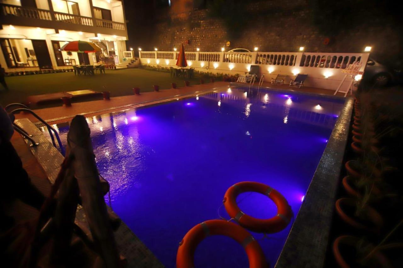 Rishikesh Grand Ξενοδοχείο Εξωτερικό φωτογραφία