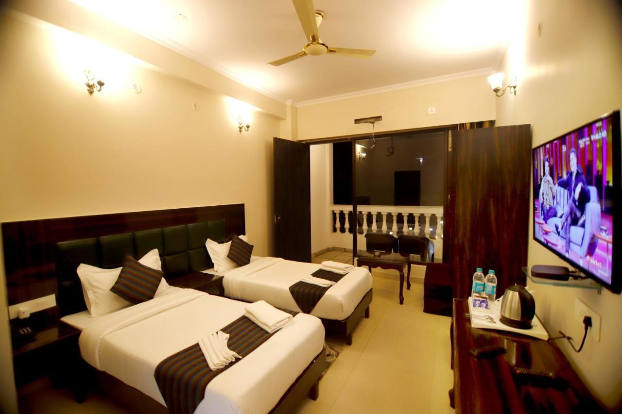 Rishikesh Grand Ξενοδοχείο Εξωτερικό φωτογραφία