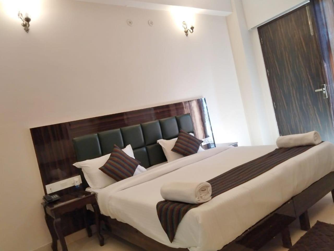 Rishikesh Grand Ξενοδοχείο Εξωτερικό φωτογραφία